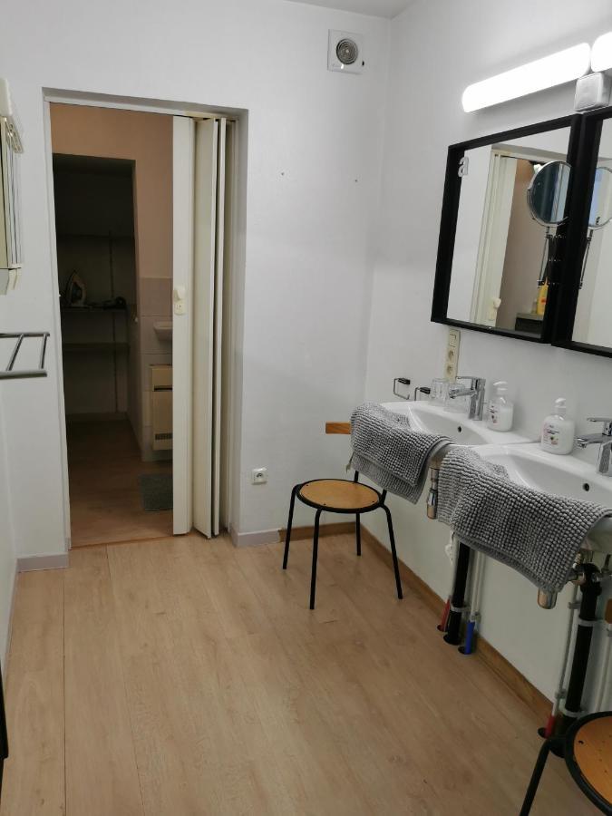 Ostend Backpackers Lodge Bagian luar foto