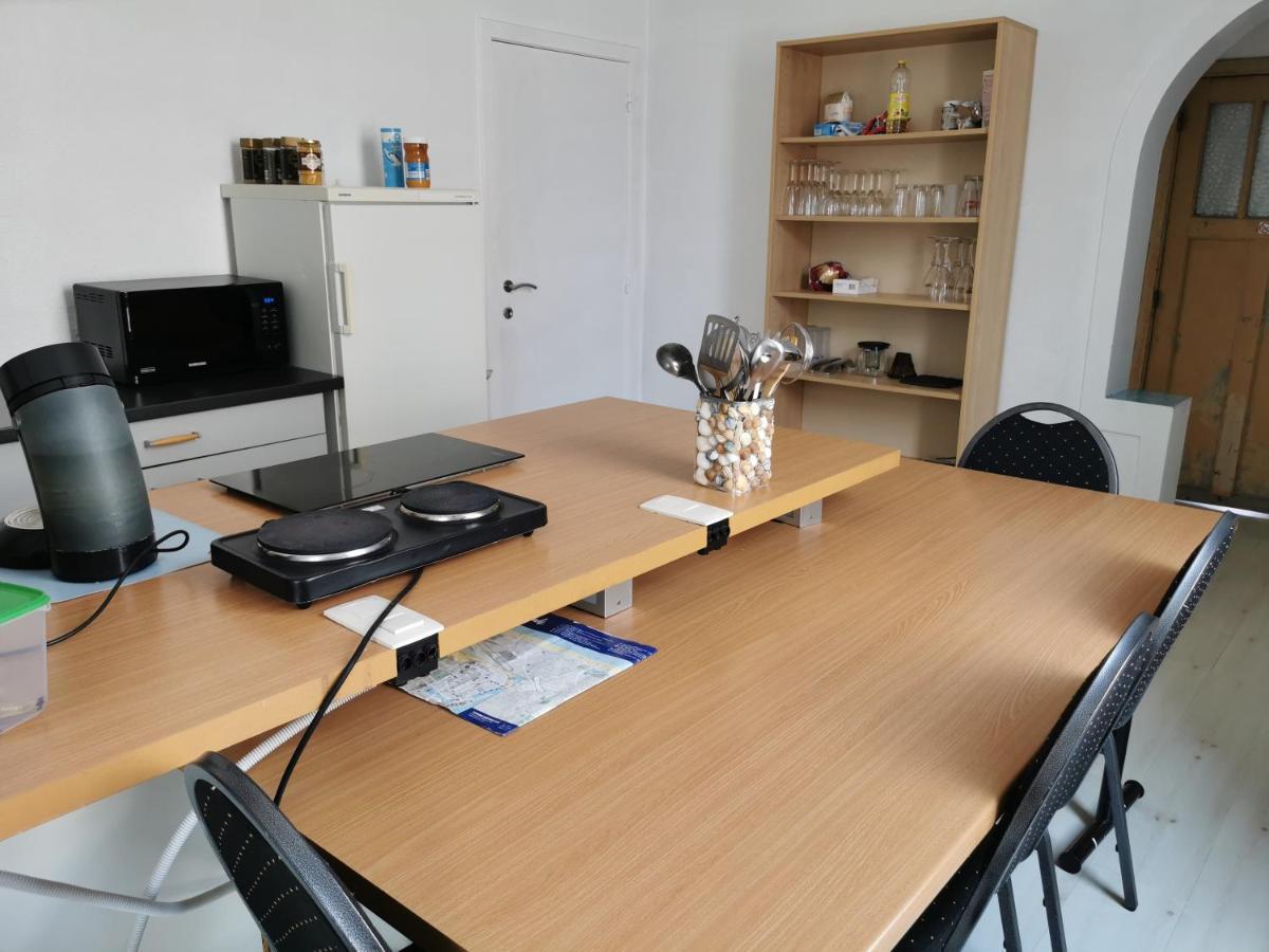 Ostend Backpackers Lodge Bagian luar foto